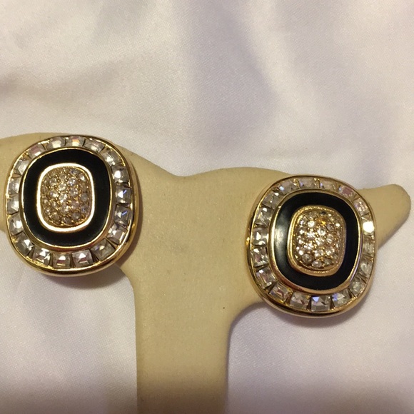 VINTAGE CRISTIAN DIOR EARRING - Picture 1 of 8